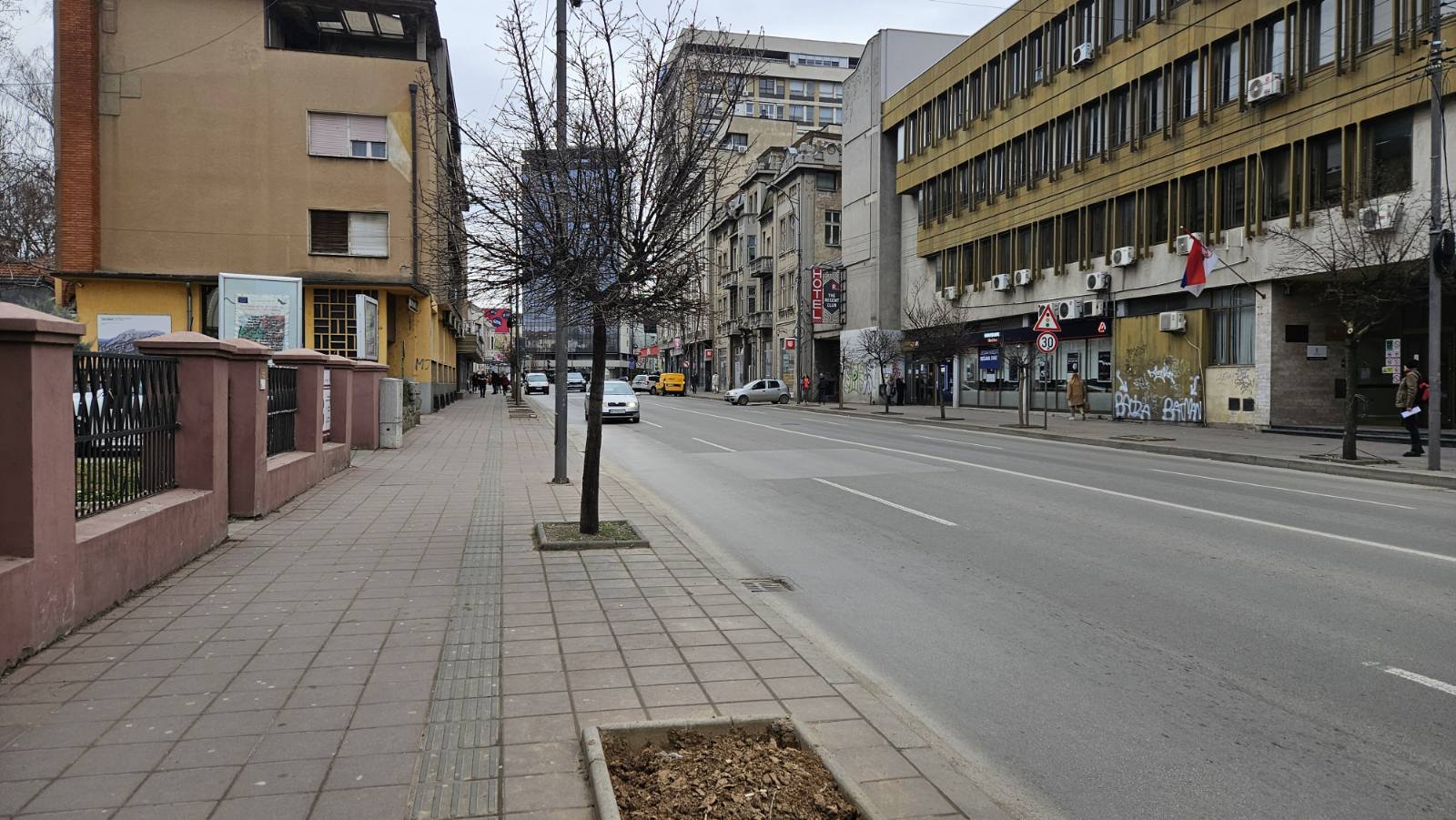 Promenljivo oblačno sa dužim sunčanim intervalima Temperatura do 20