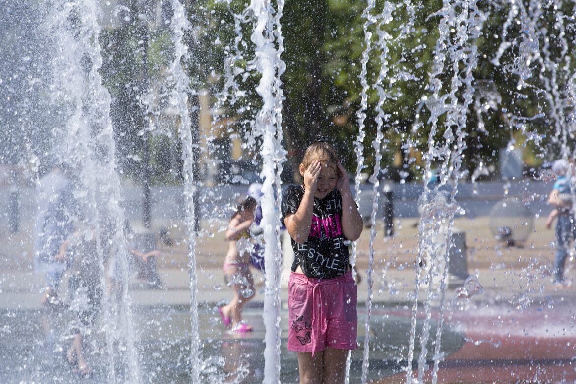 vreme, vrucina fountain-6907633_1280