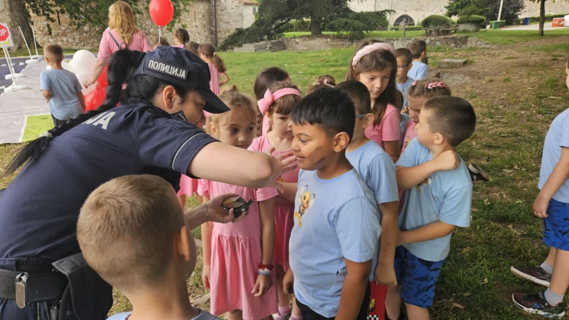 policajci i deca 3