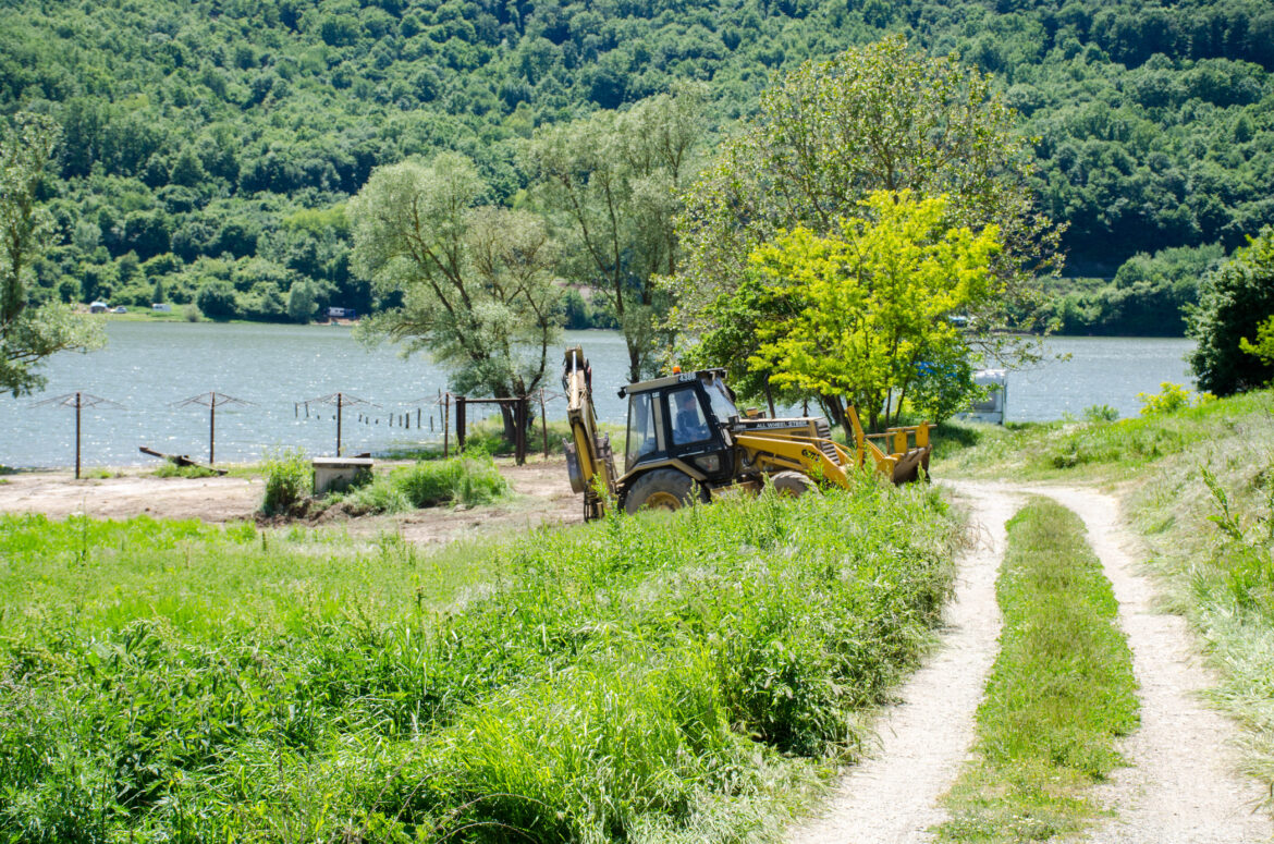 Sokobanja_Uređenje plaža na Bovanskom jezeru- Foto Kristijan Đorđević Sokopres
